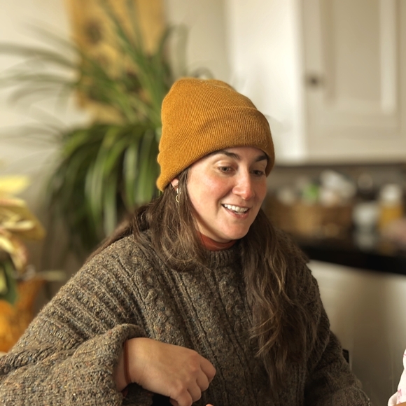 Meet your Posher, Rachel - Picture 2 of 2